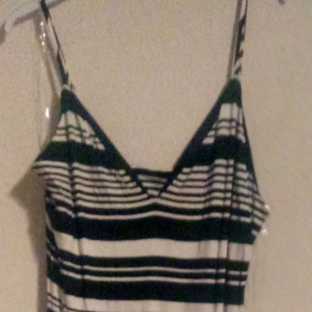 Dress - Picture 3 of 5